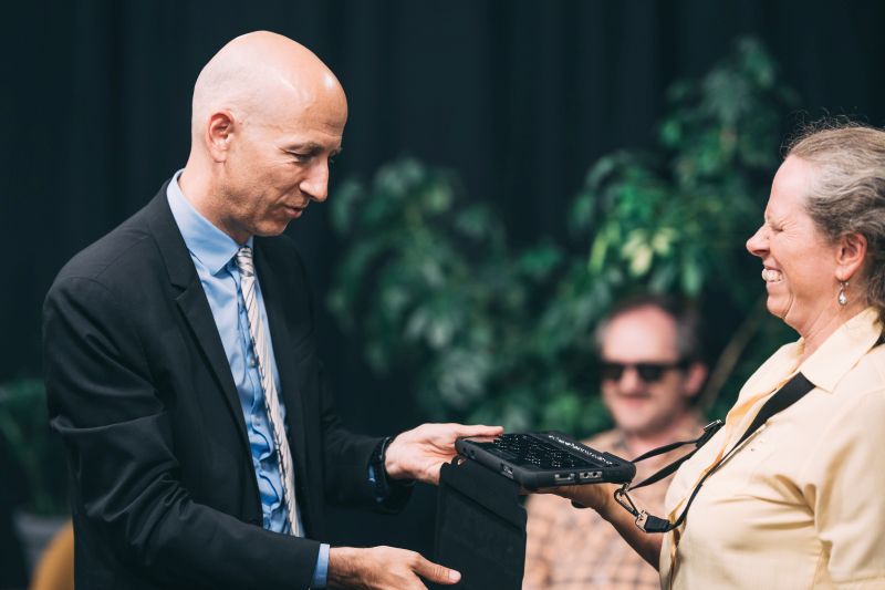 Angela Engel und Bundesminister Dr. Martin Kocher