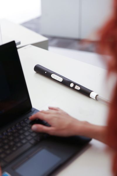 Abbildung des WeWalk Steuerungsteils